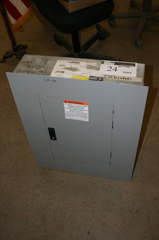 lot 24 image: General Electric A-Series Panelboard 125 Amp 120208V 3 Phase 22 x 7 x 28.