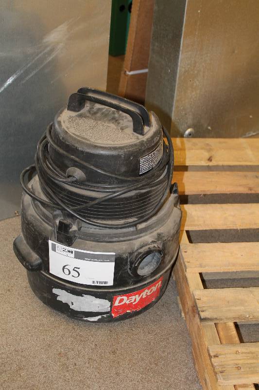 lot 65 image: Dayton WetDry Vac wCord Model 1D4568.
