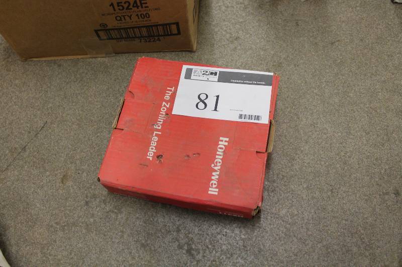 lot 81 image: Honeywell TrueZone HZ311 Zone Panel