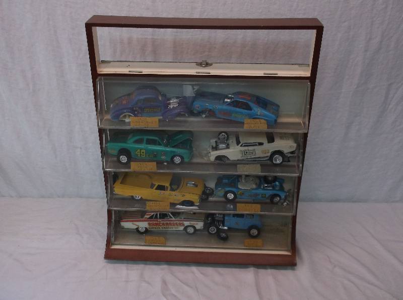 lot 13 image: Vintage
