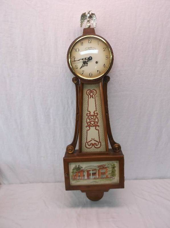 lot 20 image: Clock