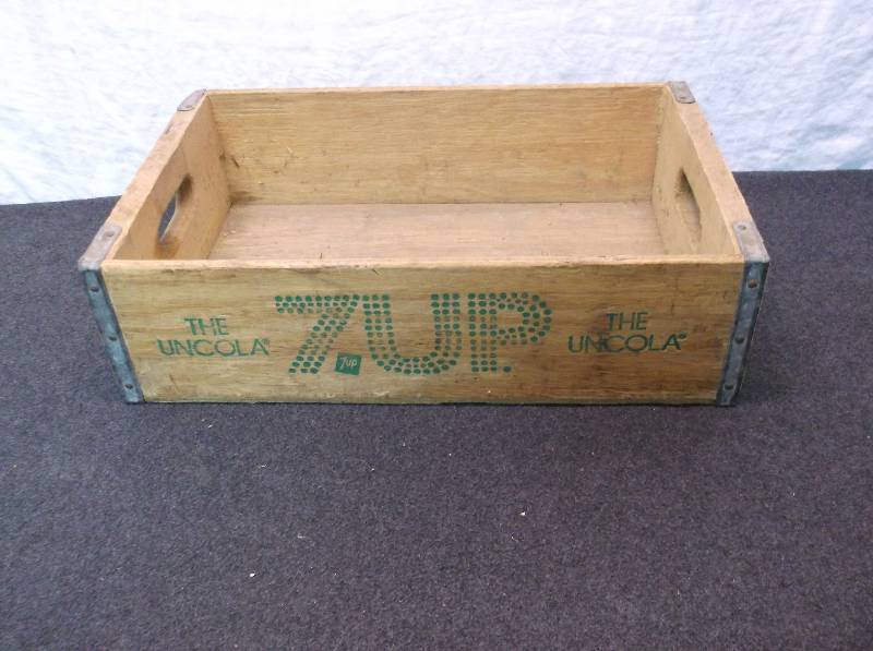 lot 35 image: Vintage