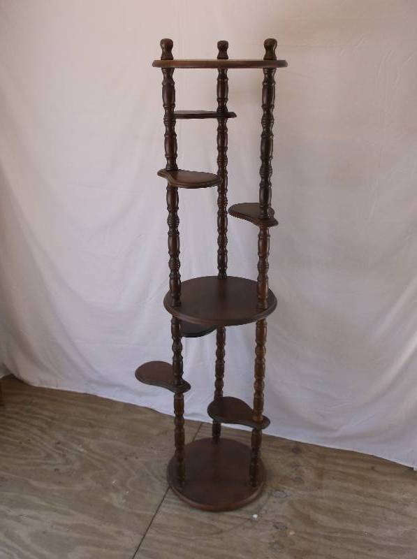 lot 42 image: Vintage