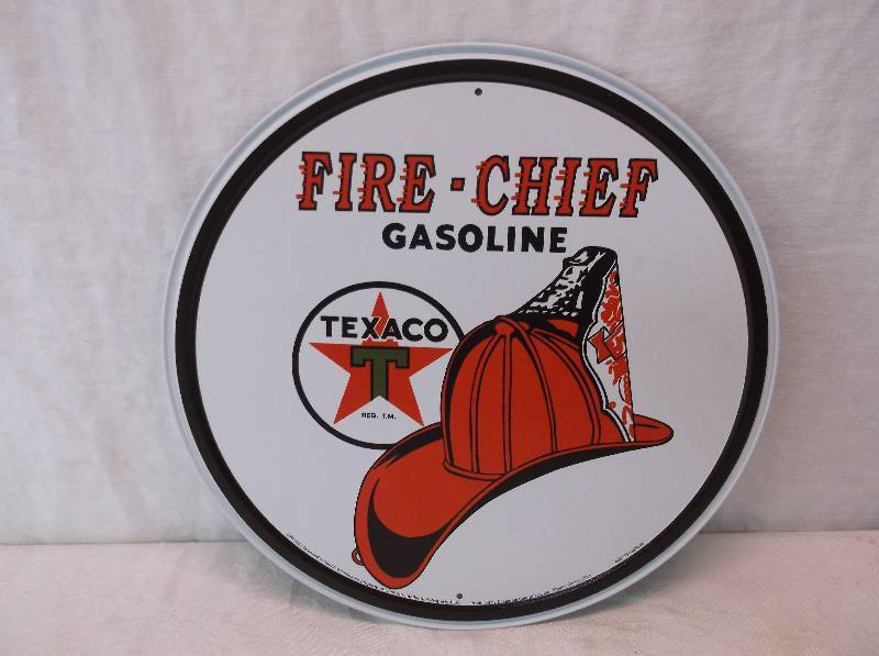 lot 51 image: Collectible