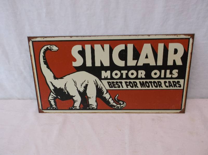 lot 56 image: Collectible