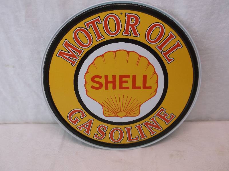 lot 62 image: Collectible