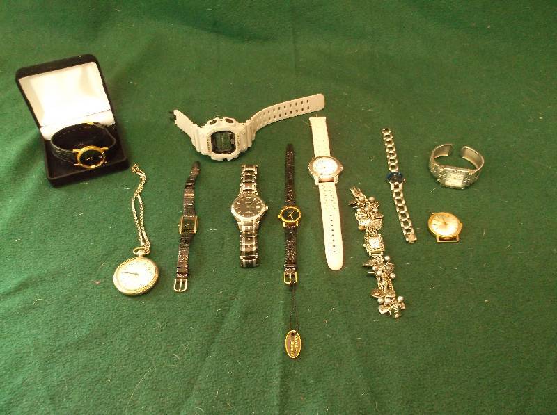 lot 93 image: Watches