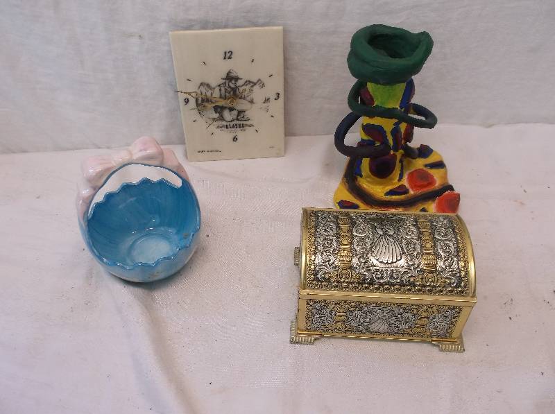 lot 138 image: Collectible