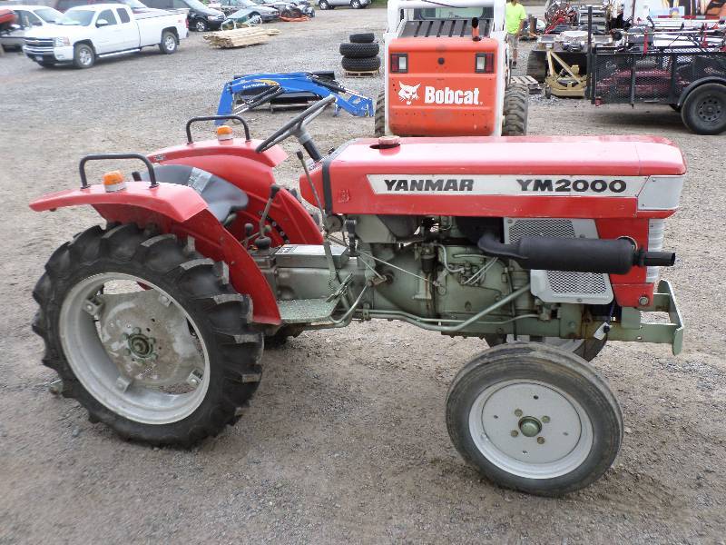 Yanmar YM2000 Tractor, 2Cylinder D... LE Tractors 3 KBID