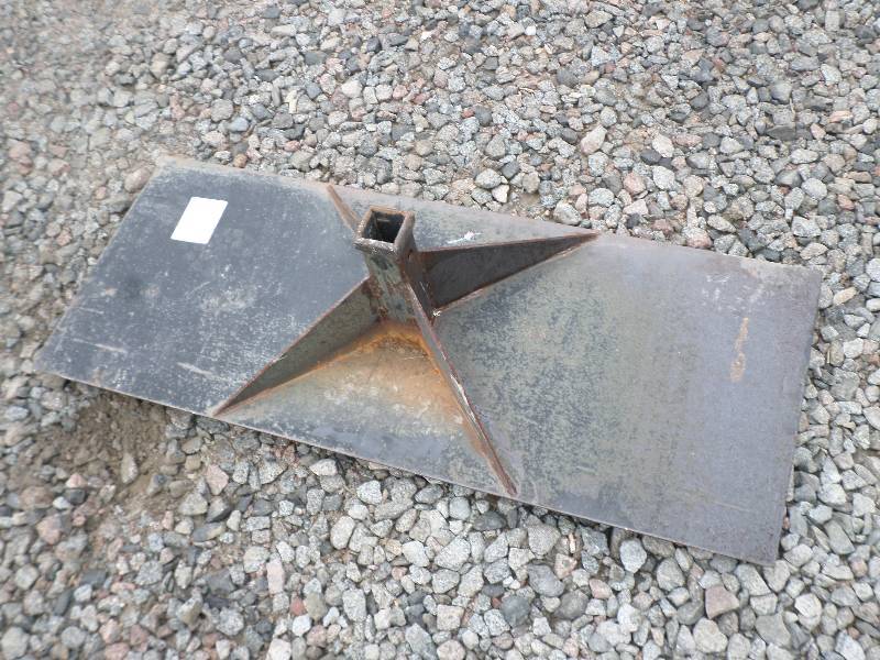 Universal Skidloader Reciever Hitch...