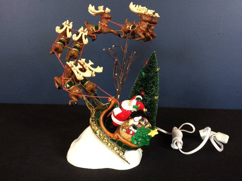 Dept 56 Santa Comes to Town, 2002