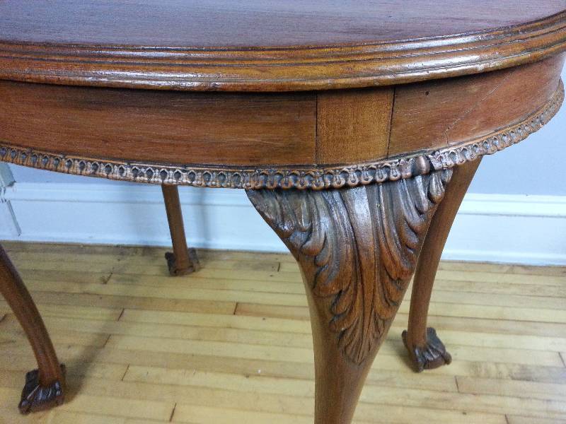 Hand-carved Queen Anne Oval Tea Table