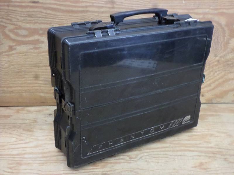 lot 8 image: Plano Phantom Double Sided Tackle B...