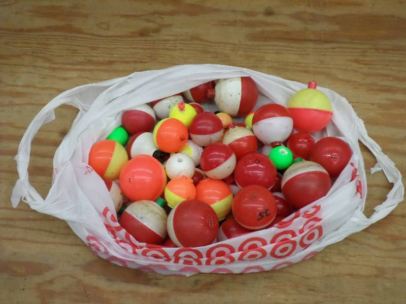lot 43 image: Bag Of Misc Fishing Bobbers ...
