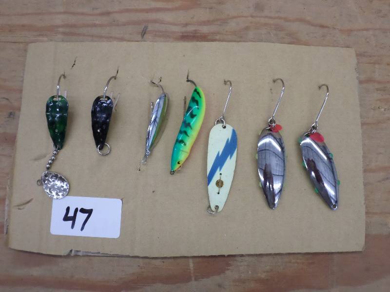 lot 47 image: (7) Misc Spoon Lures ...
