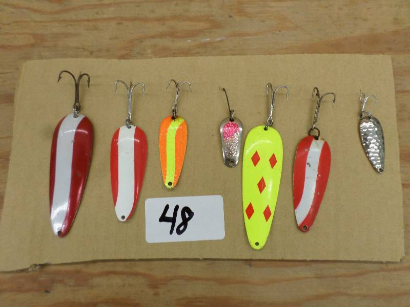 lot 48 image: (7) Misc Spoon Lures ...