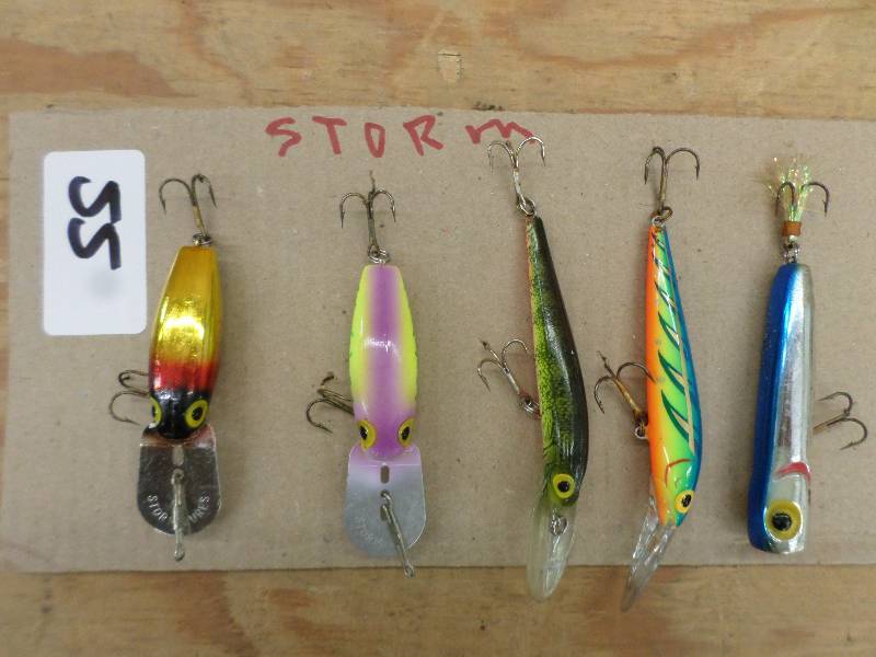lot 55 image: (5) Storm Crankbait Lures ...