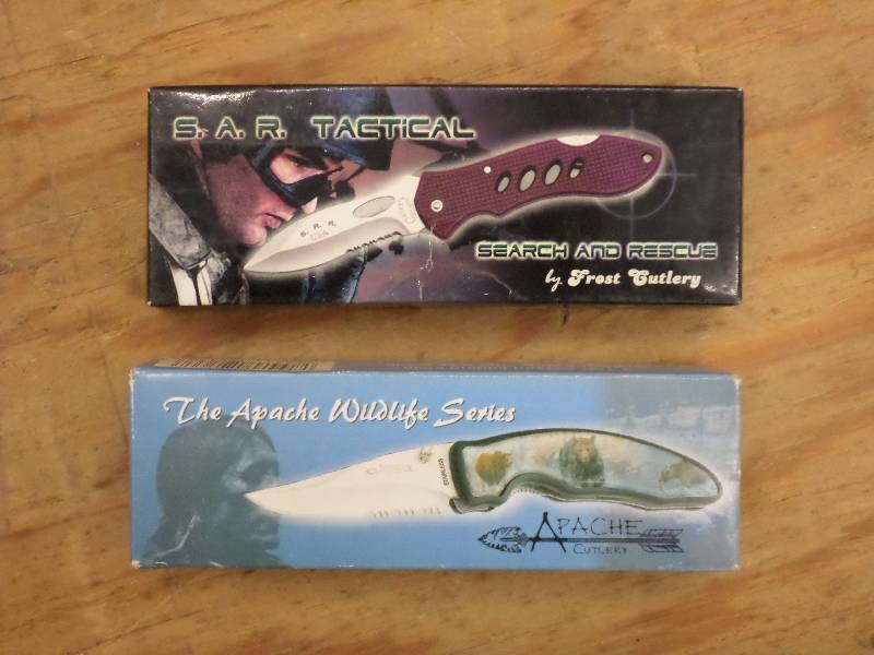 lot 115 image: (2) Frost Cutlery S.A.R. Tactical K...