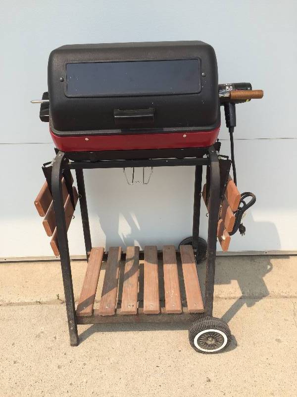 lot 2 image: ELECTRIC BARBEQUE  GRILL