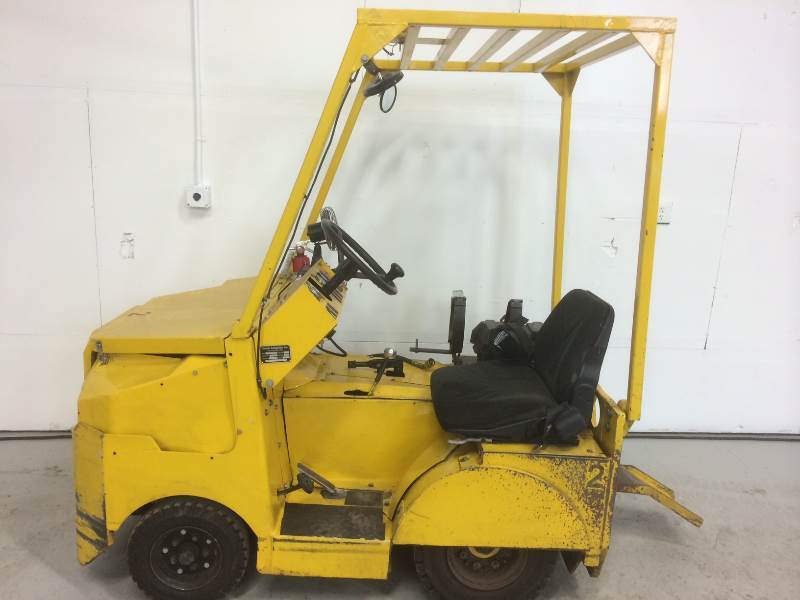 lot 4 image: 2004 Trowin 3L Tug