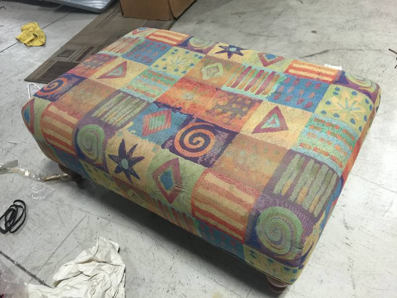 lot 14 image: Large Ottoman
