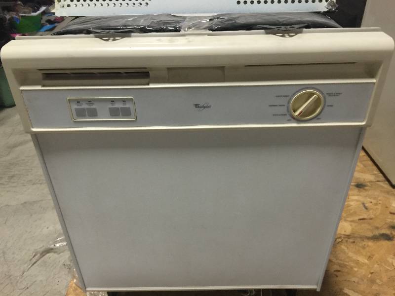 lot 23 image: Whirlpool under-cabinet dish washer