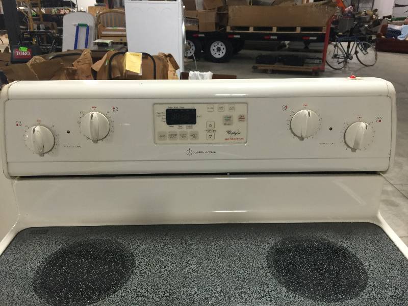 lot 24 image: Whirlpool Electric Stove