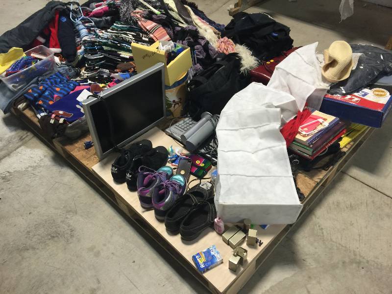lot 81 image: Miscellaneous Clothes and Shoes