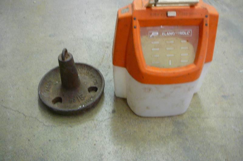 lot 5 image: Plano Troll Minnow Bucket and Anchor 15 pound