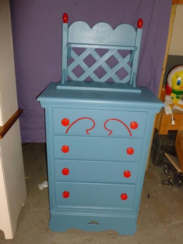 lot 5 image: Vintage Sweater Dresser