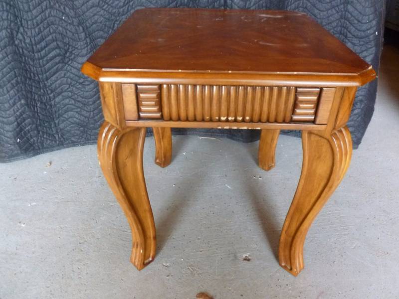 lot 22 image: Wooden End Table