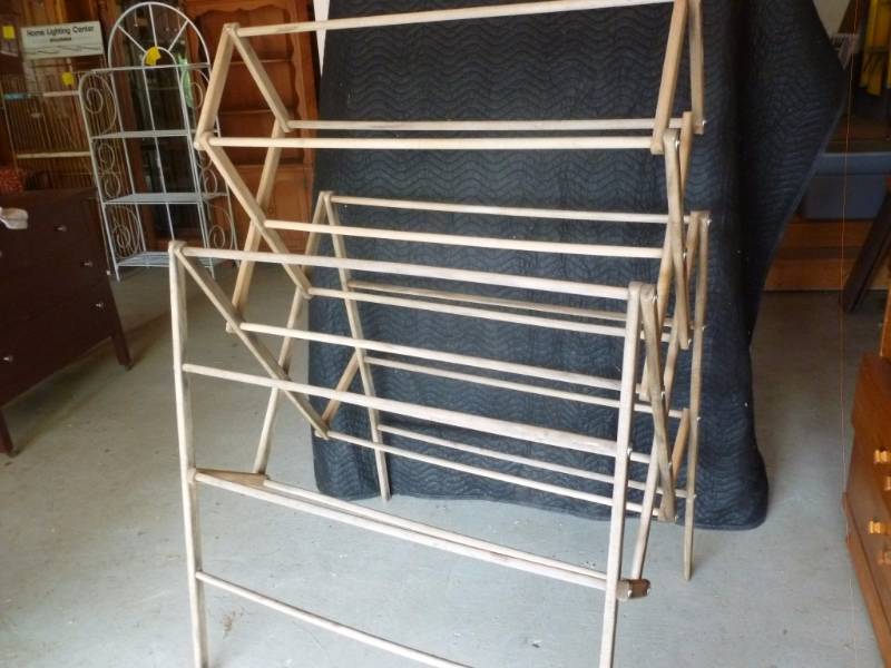 lot 23 image: Wooden Clothes Dryer