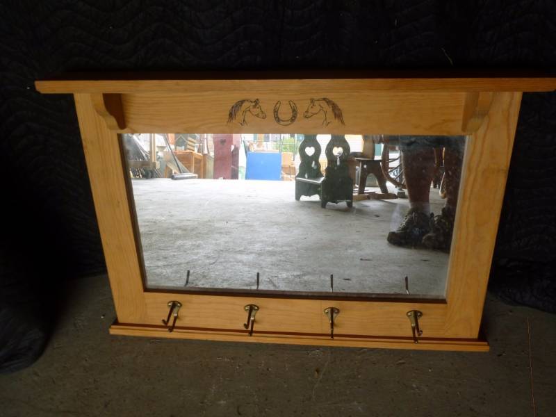 lot 50 image: Solid Pine Coat Rack