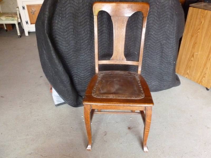 lot 89 image: Vintage Chair
