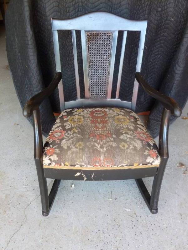 lot 94 image: Vintage Rocking Chair