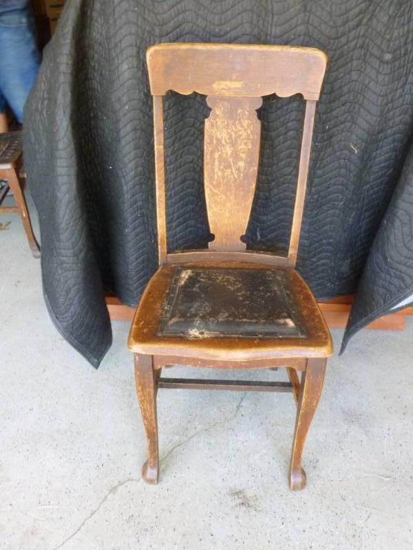 lot 108 image: Vintage Chair