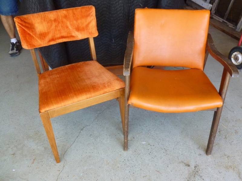 lot 112 image: Entry Room Chairs