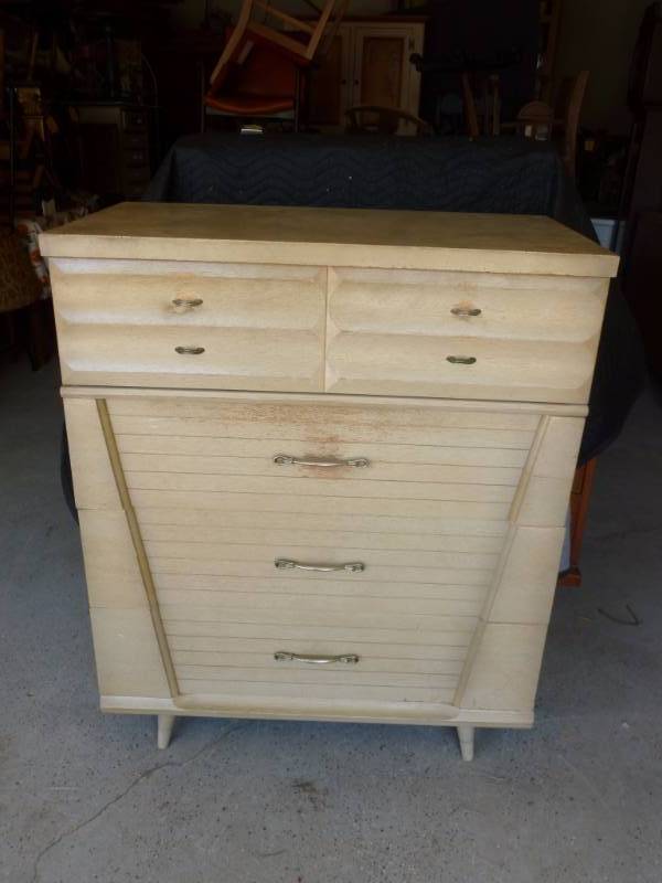 Vintage Dresser Manannah 166 Furniture Sale Spectacular K Bid