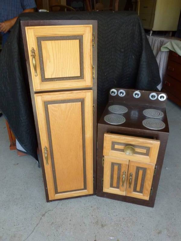 lot 121 image: Custom Made Wooden Kids Play Items