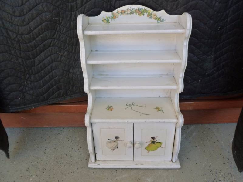 lot 125 image: Painted Wood Shelf Cabinet