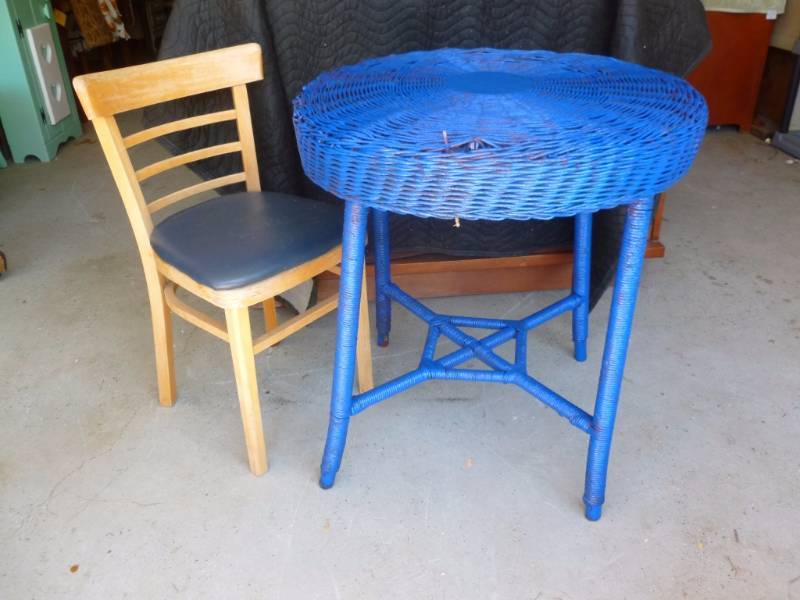 lot 127 image: Table And Chair Set