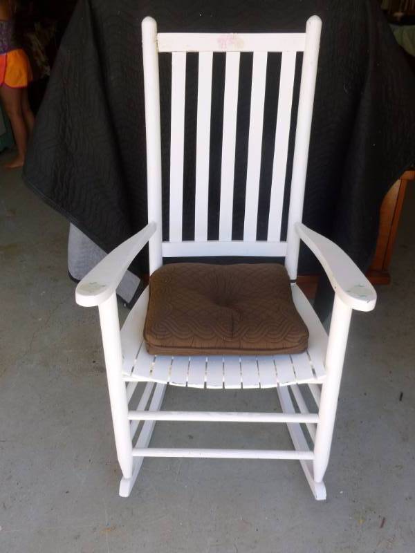 lot 130 image: Painted Rocking Chair