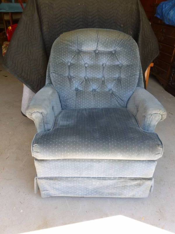 lot 138 image: Swivel Spring Bottom Chair