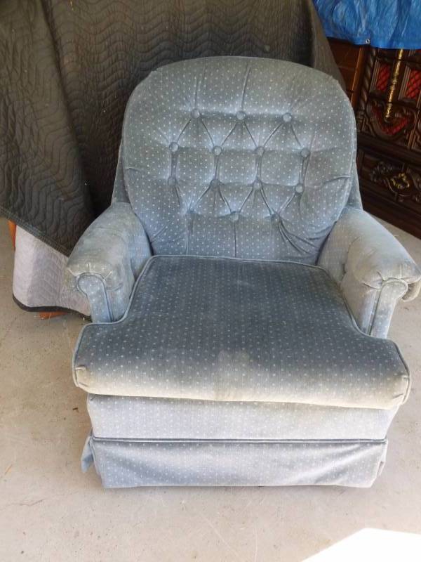 lot 139 image: Swivel Spring Bottom Chair