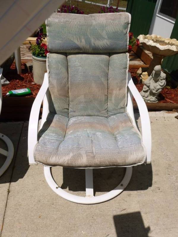 lot 149 image: Patio Chair