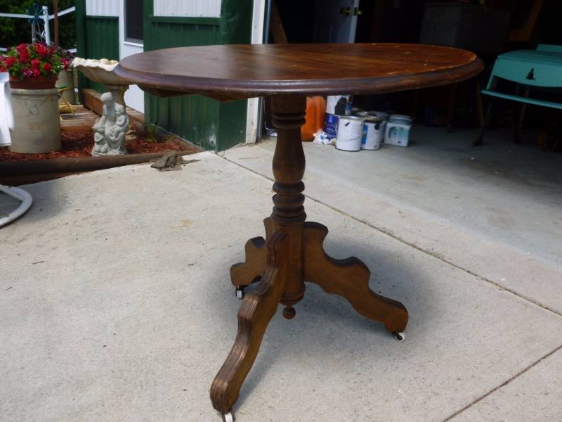 lot 155 image: Wooden Parlor Type Table