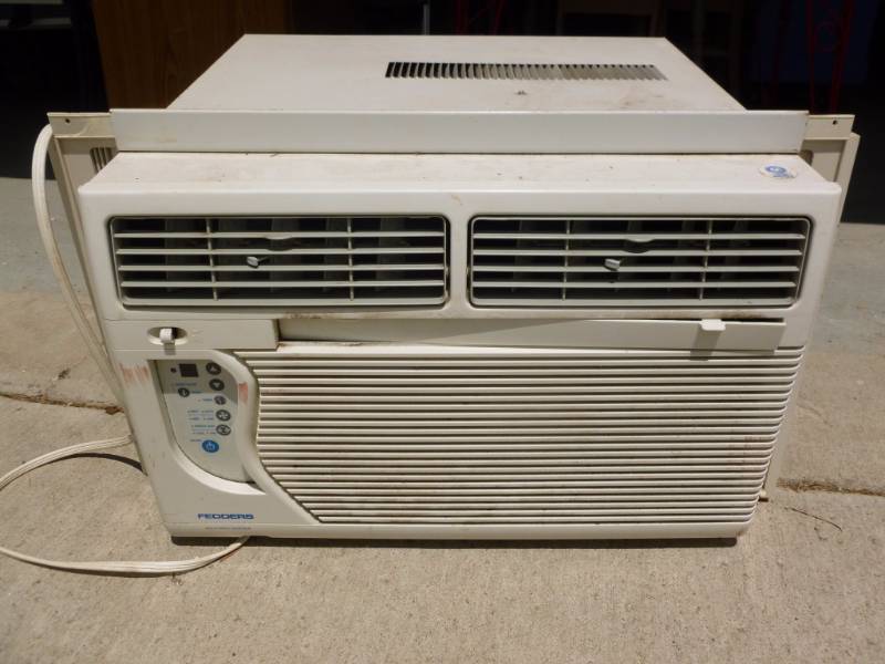 lot 160 image: Large Fedders Window AC