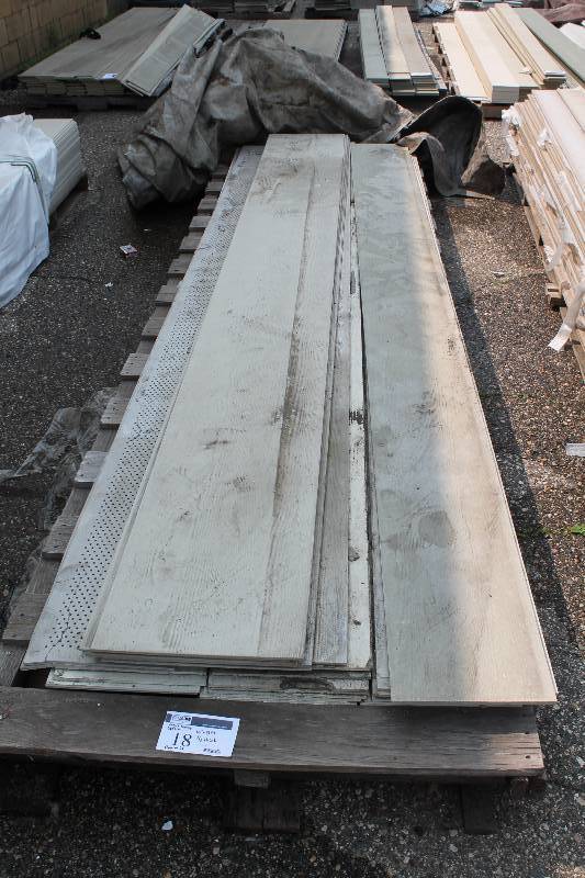 lot 18 image: Lot of James Hardie Soffit Exterior Siding 12 x 12 716 Thick White app. 30 ct.