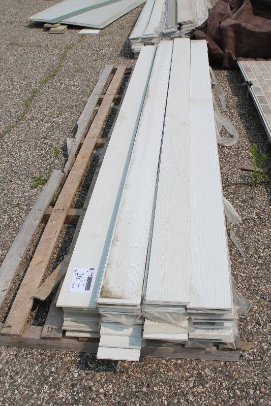 lot 26 image: Lot of James Hardie Exterior Siding 6.25 x 12 716 Width app. 125 ct.