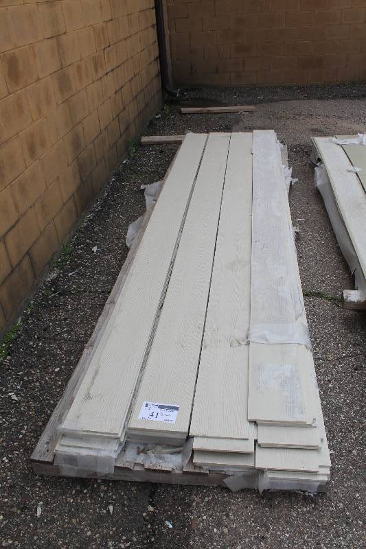 lot 41 image: Lot of James Hardie Exterior Siding 8.25 x 12 716 Thick app. 40 ct.